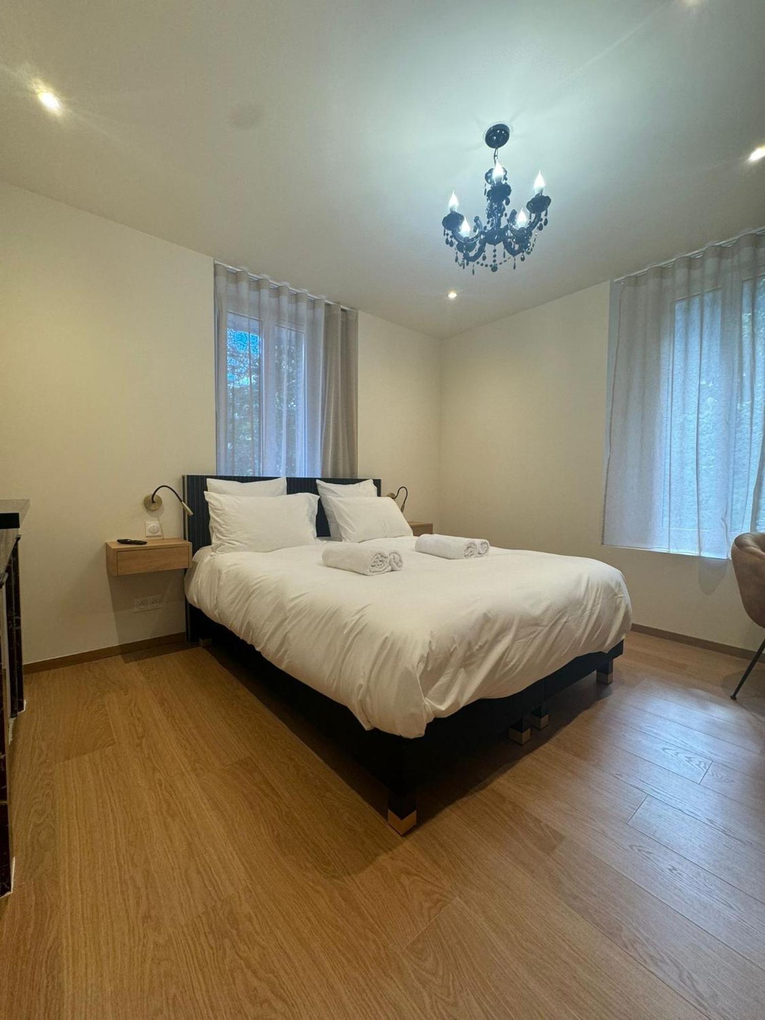 Appartements Confortables Avec Vue Montagne - Residence Villa Belle Fleur Château-Ville-Vieille Kültér fotó