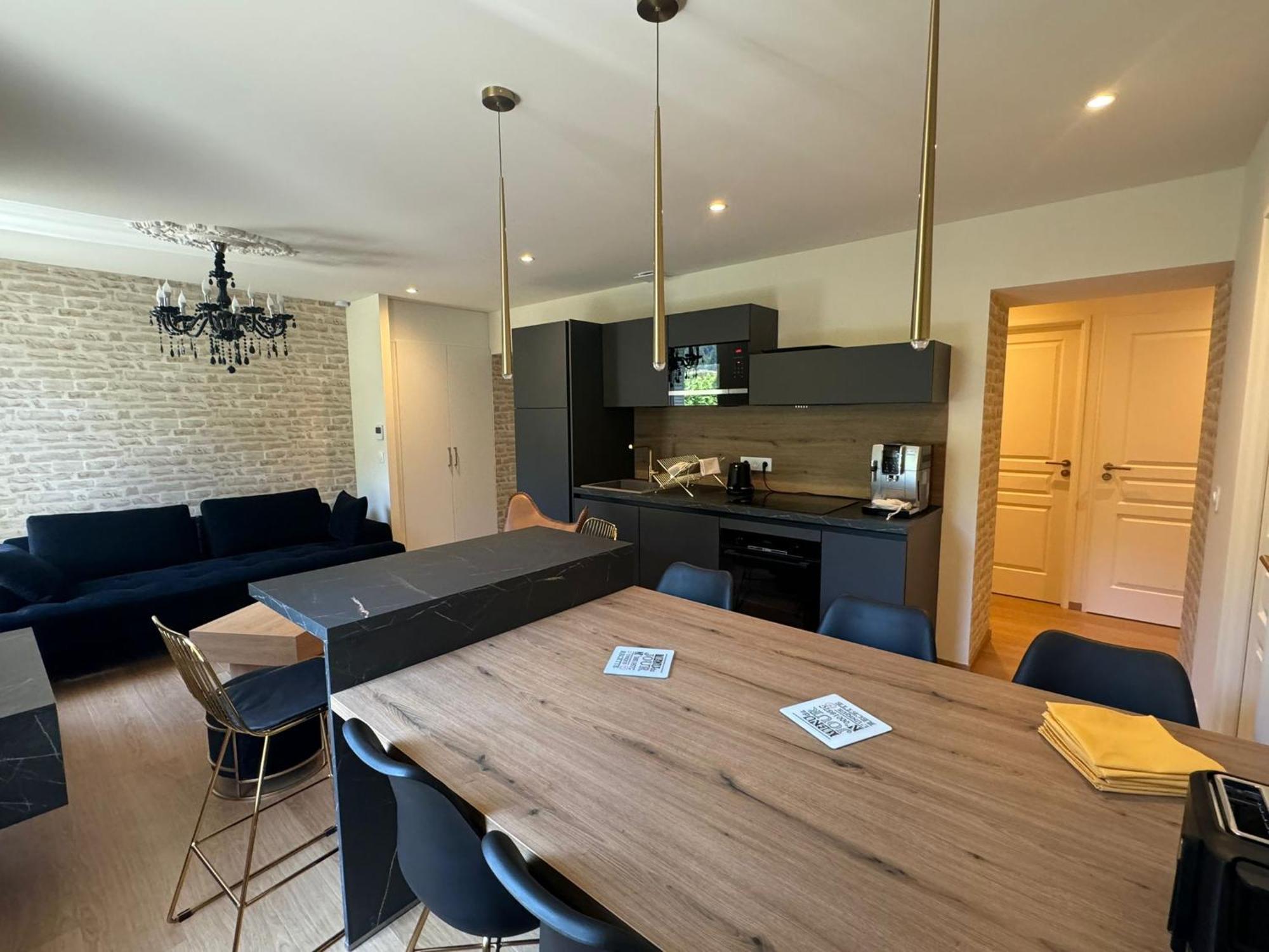 Appartements Confortables Avec Vue Montagne - Residence Villa Belle Fleur Château-Ville-Vieille Kültér fotó