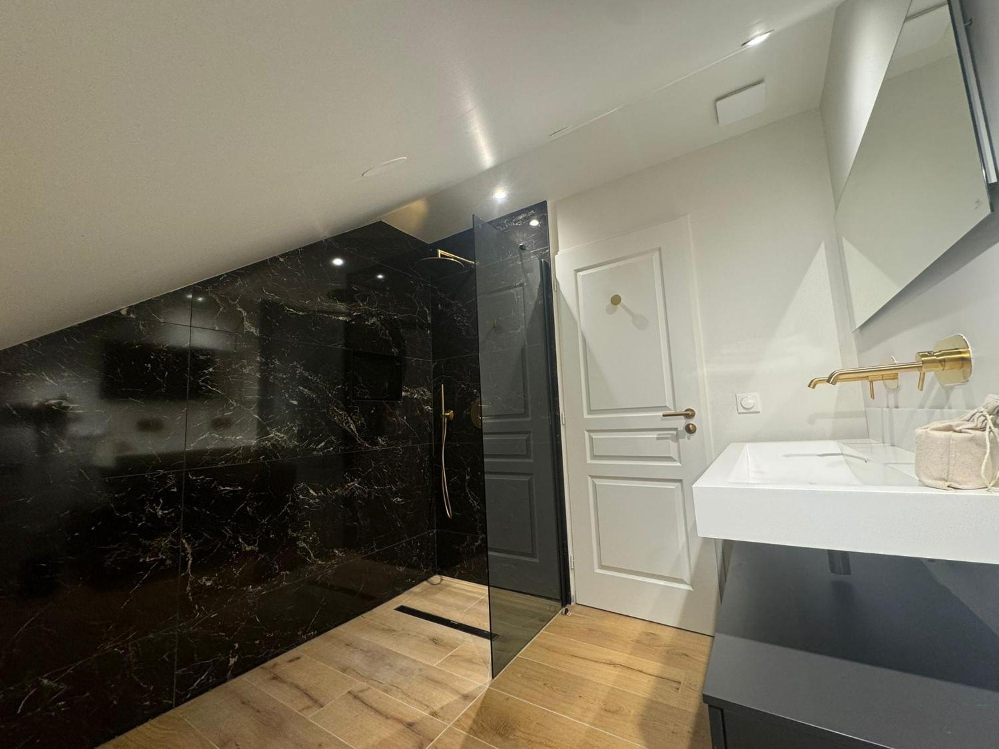 Appartements Confortables Avec Vue Montagne - Residence Villa Belle Fleur Château-Ville-Vieille Kültér fotó