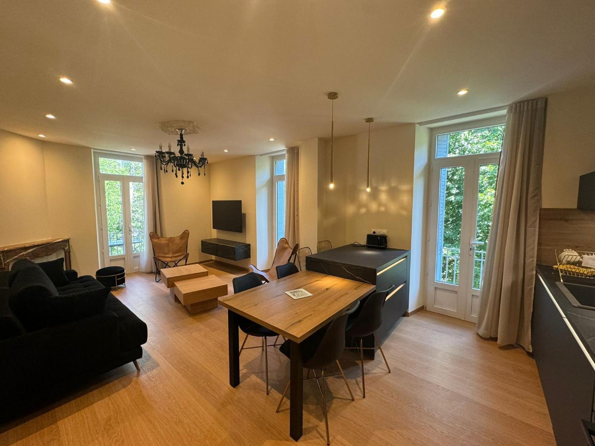 Appartements Confortables Avec Vue Montagne - Residence Villa Belle Fleur Château-Ville-Vieille Kültér fotó