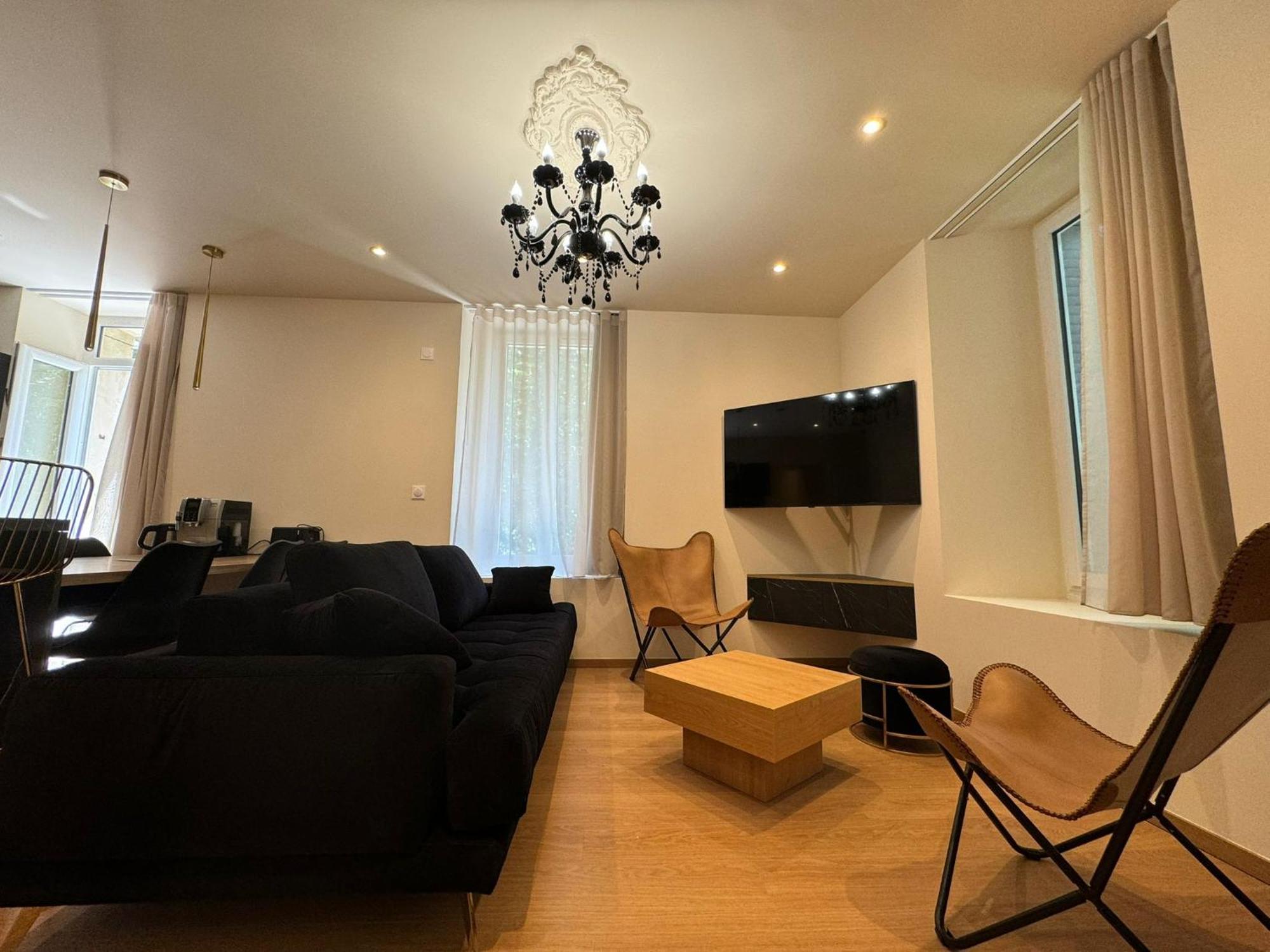 Appartements Confortables Avec Vue Montagne - Residence Villa Belle Fleur Château-Ville-Vieille Kültér fotó