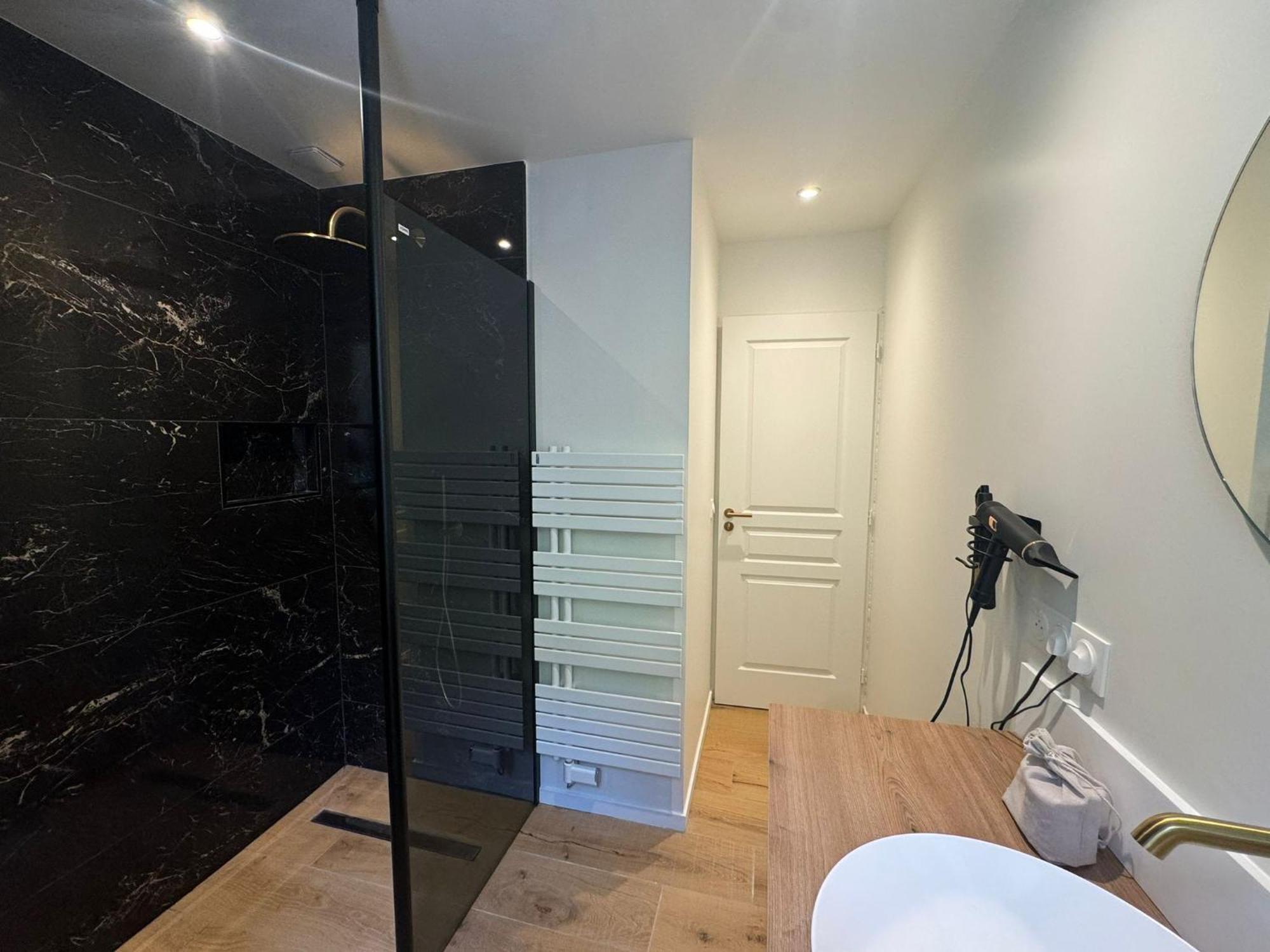 Appartements Confortables Avec Vue Montagne - Residence Villa Belle Fleur Château-Ville-Vieille Kültér fotó