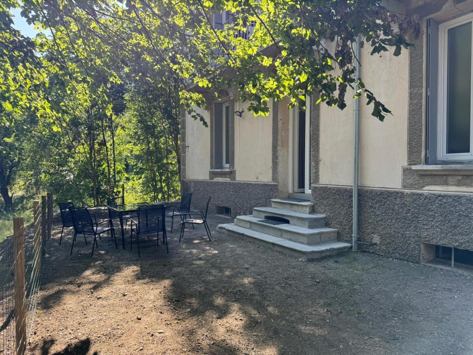 Appartements Confortables Avec Vue Montagne - Residence Villa Belle Fleur Château-Ville-Vieille Kültér fotó
